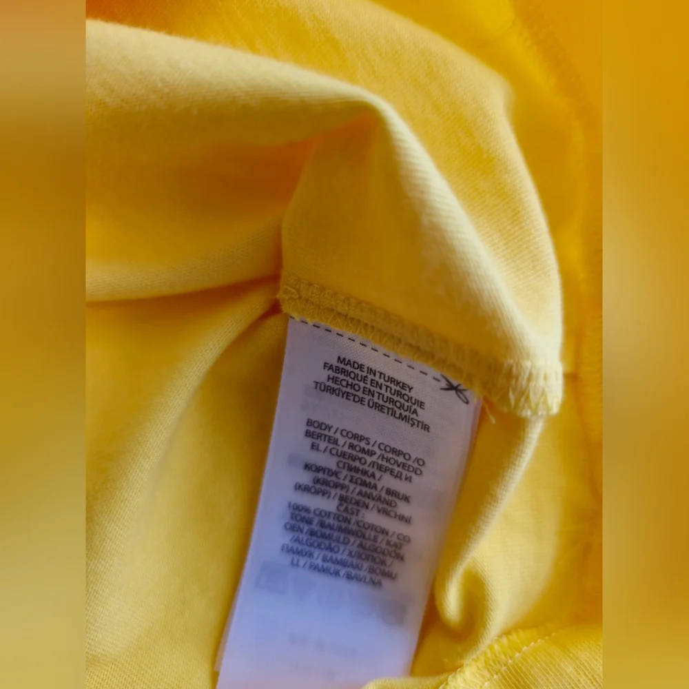 NWT Polo Ralph Lauren Men's Graphic  Classic Fit  Tshirt Yellow Size XL - Picture 13 of 13